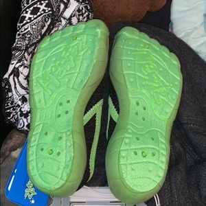 newtz Shoes - Boys Water Shoes Sz 11-12 newtz Shoes - Boys Water Shoes Sz 11-12